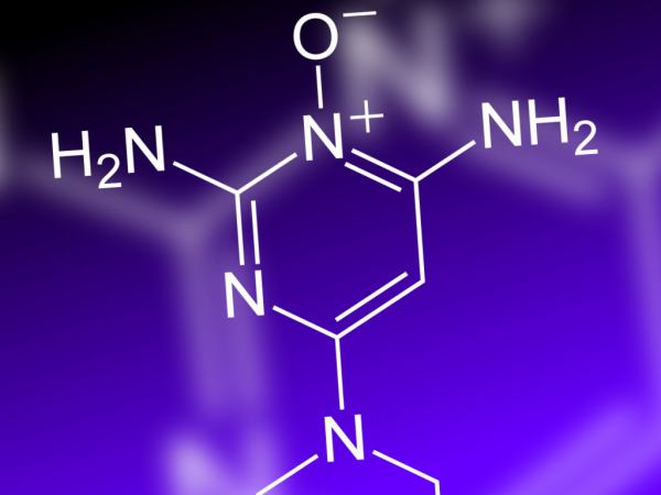 A diagram of the chemical structure of minoxidil